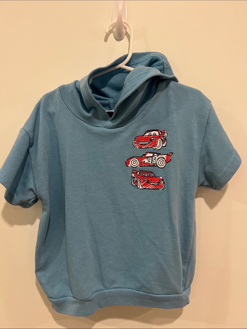 Kids Cars Lightening McQueen Blue Short-Sleeve Hoodie with Red Car Graphic
